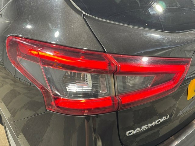 Nissan Qashqai Dig-t N-motion Suv DM19CWA Black #6