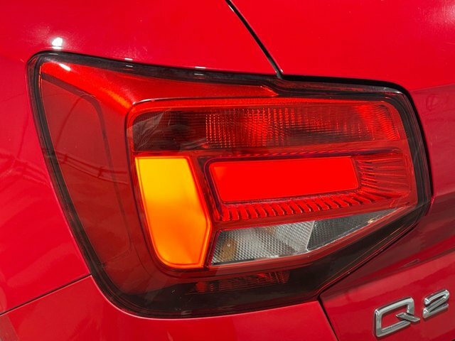 Audi Q2 Tdi Se Suv RV18ZTR Red #6