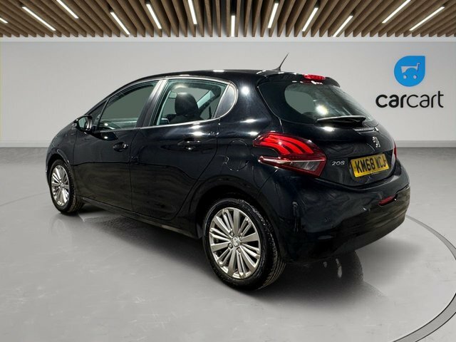Peugeot 208 Puretech Signature Hatchback KM68WCJ Black #5
