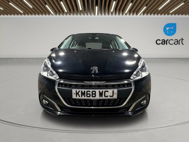 Peugeot 208 Puretech Signature Hatchback Black