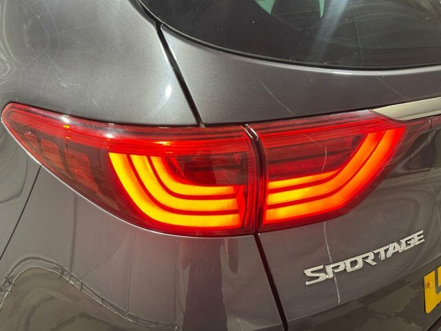 Kia Sportage Crdi Gt-line Suv CK68BDZ Silver #6
