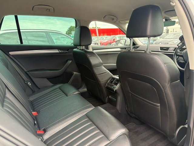 Skoda Superb Tsi Act Se L White #6