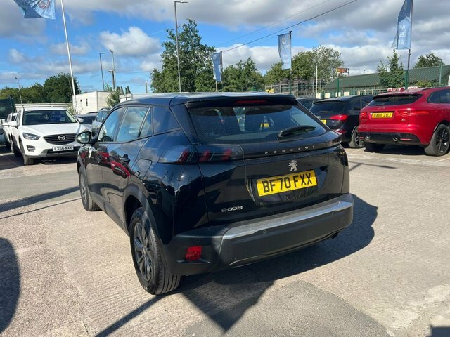 Peugeot 2008 Puretech Active Suv Black #3