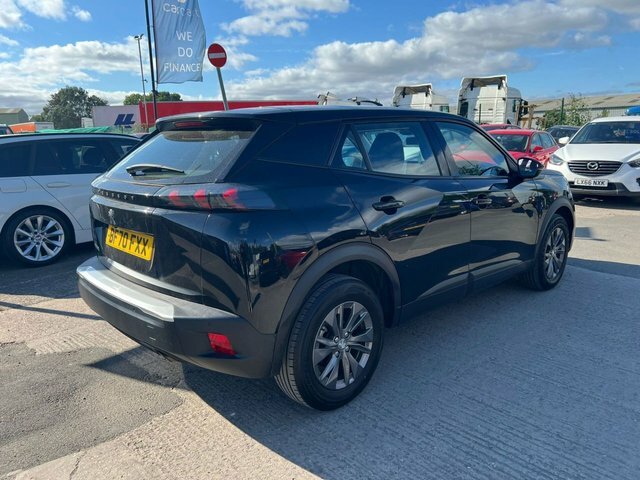 Peugeot 2008 Puretech Active Suv Black #4