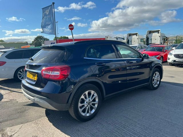 Mercedes-Benz GLA Class Gla200d Se Suv Blue #3