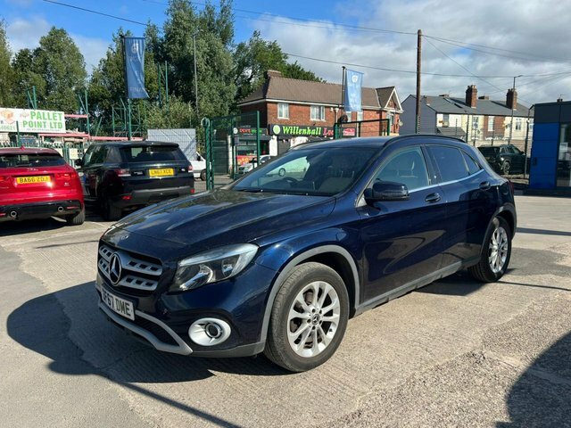 Mercedes-Benz GLA Class Gla200d Se Suv Blue #2