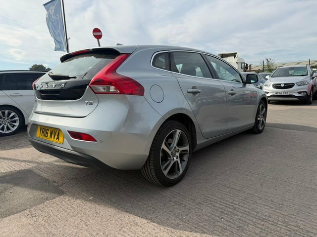Volvo V40 T2 Se Nav Hatchback Silver #4