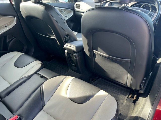 Volvo V40 Cross Country T3 Pro Hatchback White #7