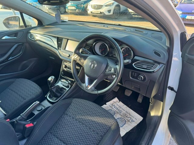 Vauxhall Astra Turbo Ecotec Sri Hatchback DL67JDZ White #6