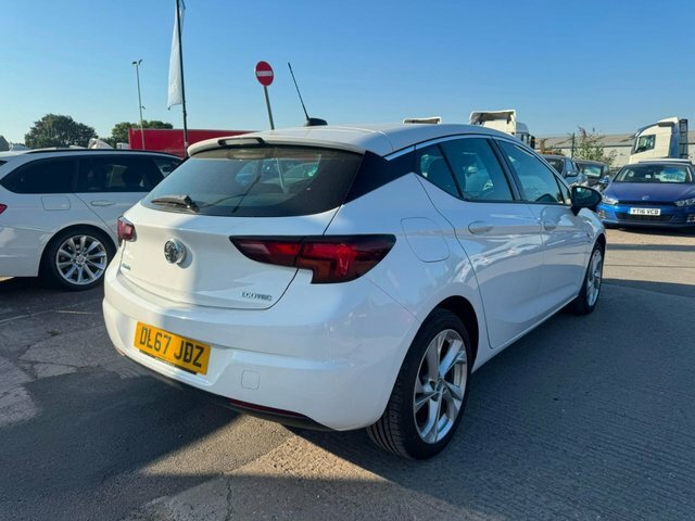 Vauxhall Astra Turbo Ecotec Sri Hatchback DL67JDZ White #4