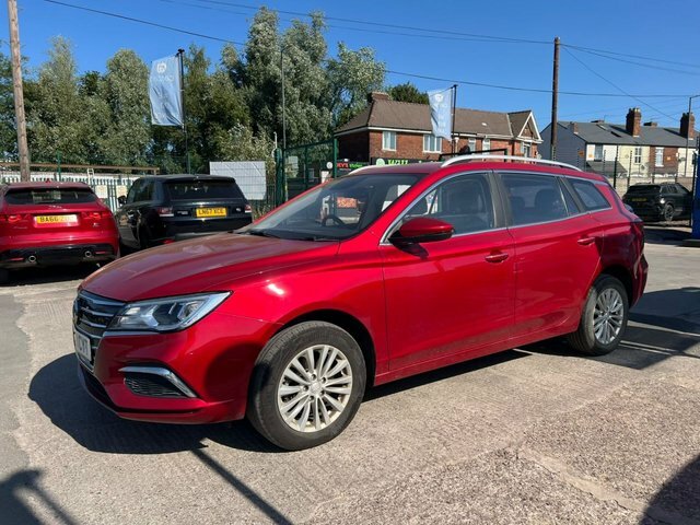 MG MG5 Exclusive Estate Red #2