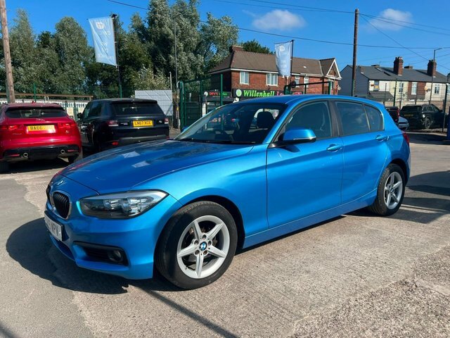 BMW 1 Series 118D Se Hatchback YH19WPV Blue #2