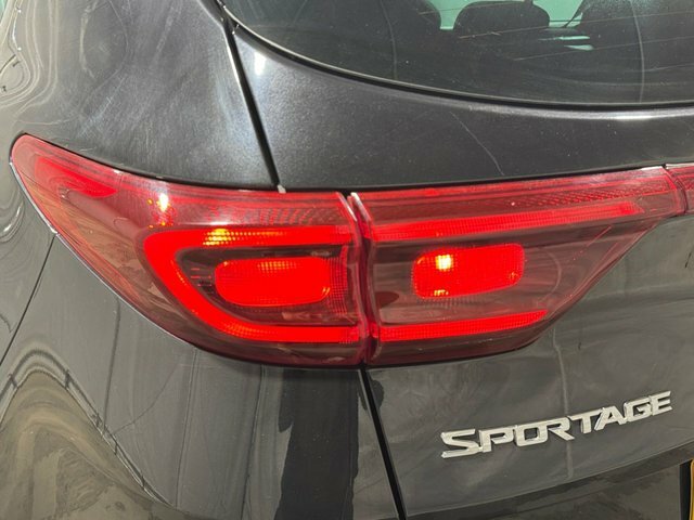 Kia Sportage Crdi Mhev 2 Suv Black #6