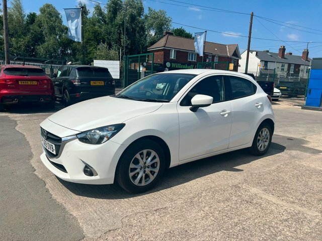 Mazda 2 Skyactiv-g Se-l Nav Hatchback White #2