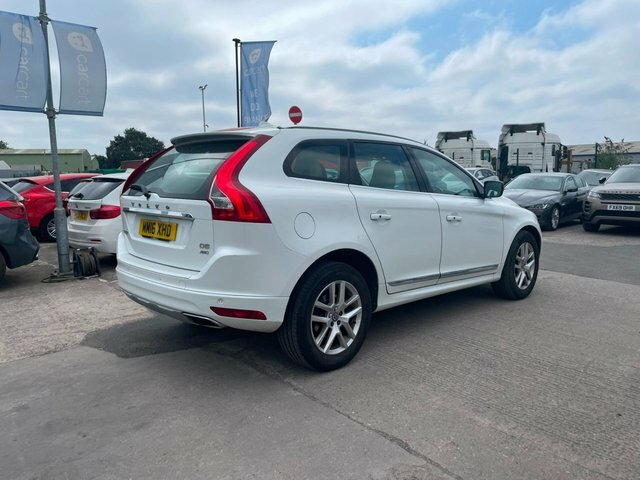 Volvo XC60 D5 Se Lux Nav White #4