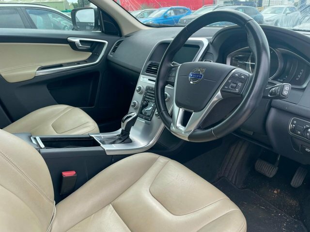 Volvo XC60 D5 Se Lux Nav White #5