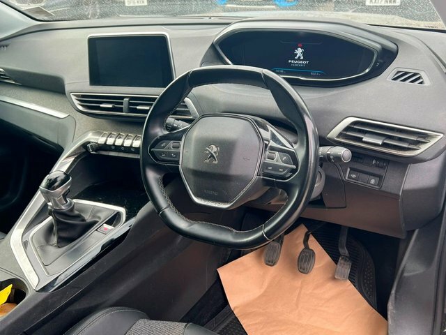 Peugeot 3008 Bluehdi Allure Suv Black #5