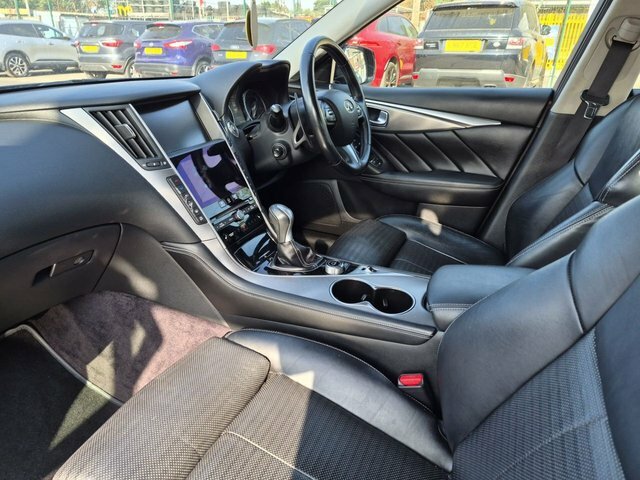 Infiniti Q50 Sport Saloon Black #6