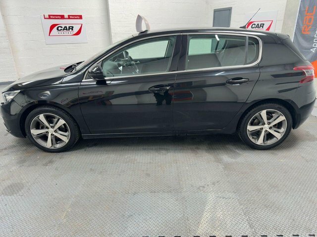 Peugeot 308 1.5 Bluehdi Allure Hatchback Eur RK68WJD Black #3
