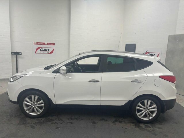 Hyundai Ix35 2.0 Crdi Premium Suv 4Wd Euro 5 White #3