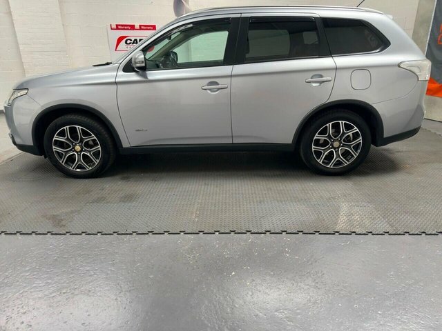 Mitsubishi Outlander 2.2 Di-d Gx3 Suv 4Wd Euro 5 Ss WU64OUB Silver #3