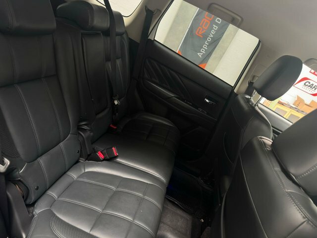 Mitsubishi Outlander 2.0H 12Kwh 4Hs Cvt 4Wd Euro 6 Ss Black #21
