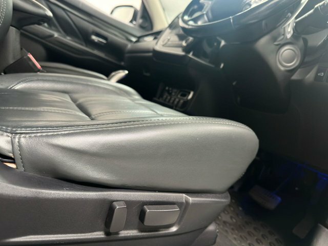 Mitsubishi Outlander 2.0H 12Kwh 4Hs Cvt 4Wd Euro 6 Ss Black #29