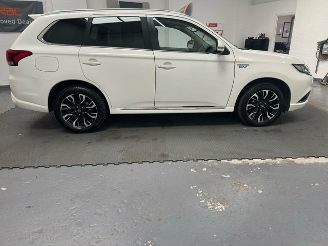 Mitsubishi Outlander 2.0H 12Kwh 4Hs Cvt 4Wd Euro 6 Ss Black #7