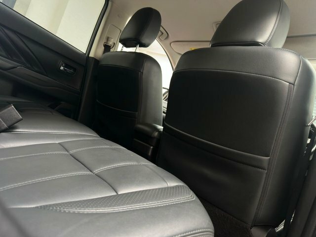Mitsubishi Outlander 2.0H 12Kwh 4Hs Cvt 4Wd Euro 6 Ss Black #11