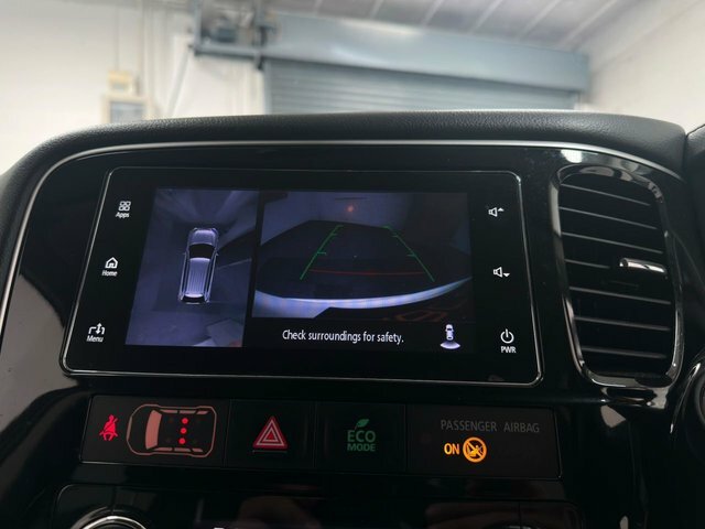 Mitsubishi Outlander 2.0H 12Kwh 4Hs Cvt 4Wd Euro 6 Ss Black #16