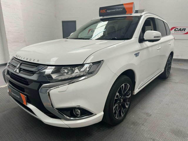 Mitsubishi Outlander 2.0 Outlander 5H Phev Cvt 4Wd White