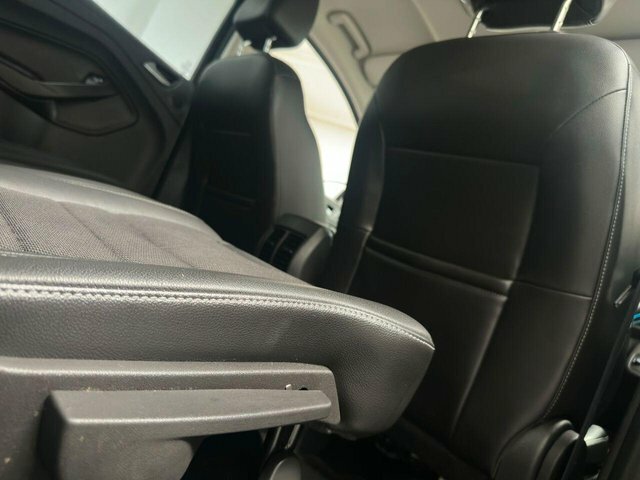 Ford Kuga 2.0 Tdci Zetec Suv 2Wd Euro 5 1 White #26
