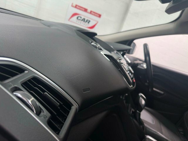 Ford Kuga 2.0 Tdci Zetec Suv 2Wd Euro 5 1 White #28