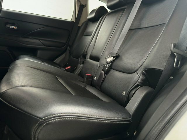 Mitsubishi Outlander 2.0H 12Kwh Gx4hs Cvt 4Wd Euro 5 Ss White #26