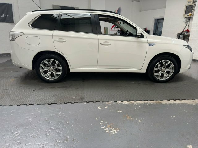 Mitsubishi Outlander 2.0H 12Kwh Gx4hs Cvt 4Wd Euro 5 Ss White #7