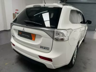 Mitsubishi Outlander 2.0H 12Kwh Gx4h Cvt 4Wd Euro 5 Ss Grey #6