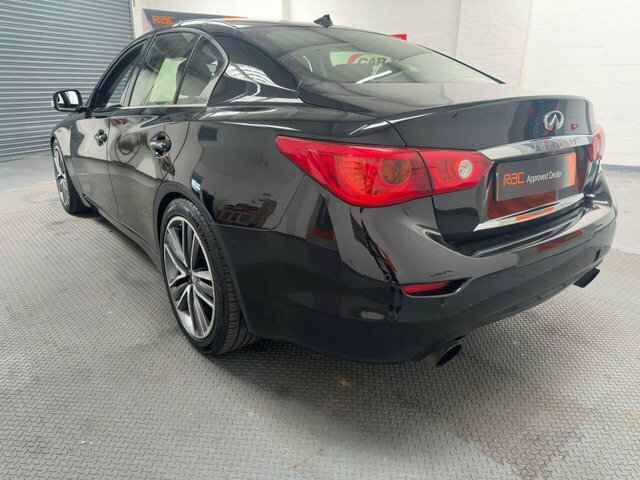 Infiniti Q50 2.2D Sport Saloon Euro 5 Ss 17 Black #3