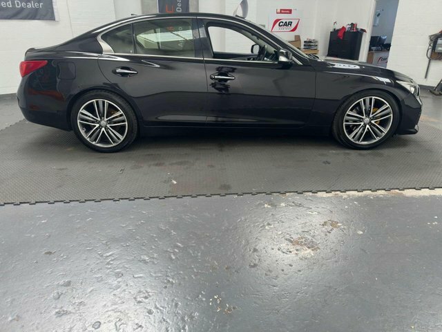 Infiniti Q50 2.2D Sport Saloon Euro 5 Ss 17 Black #6