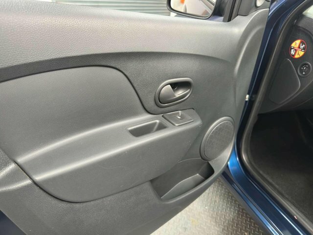Dacia Sandero Essential Tce White #28