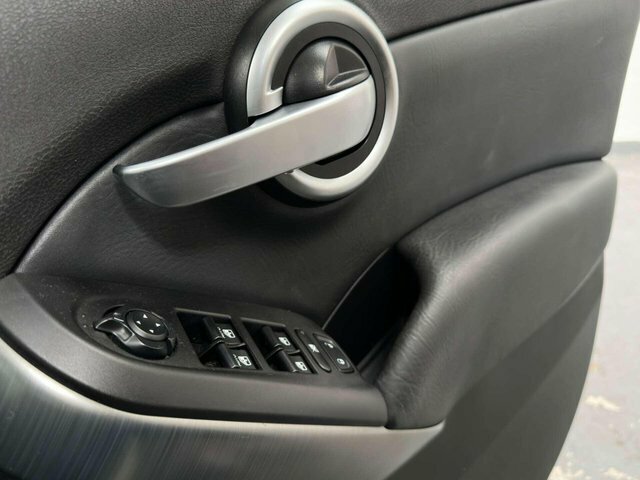 Fiat 500X Cross White #16