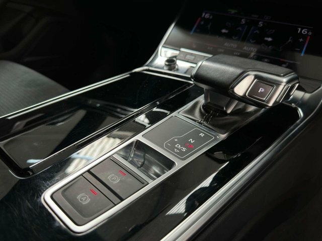 Audi A6 Saloon Sport White #15
