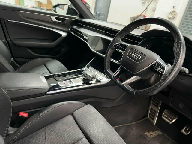 Audi A6 Saloon Sport White #31