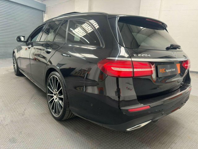 Mercedes-Benz E Class 2.0 E220d Amg Line Night Edition Premium Plus Es Black #4