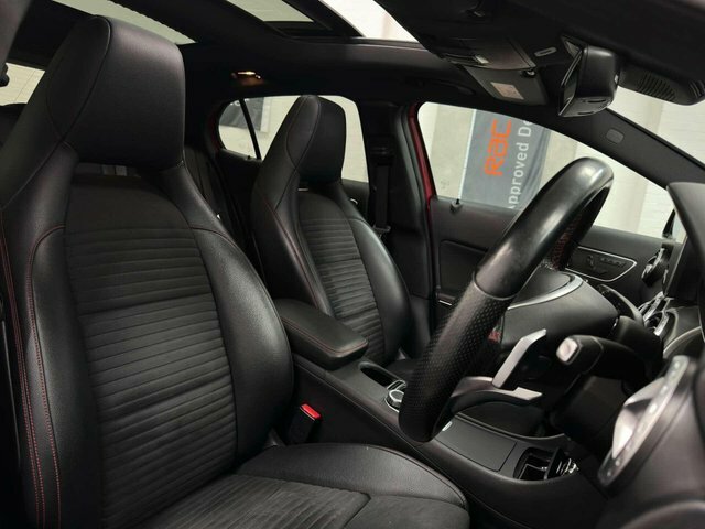 Mercedes-Benz GLA Class 220D 4Matic Amg Line Black #15