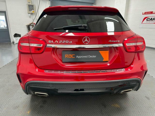 Mercedes-Benz GLA Class 2.1 Gla220d Amg Line Premium Plus Suv Red #3