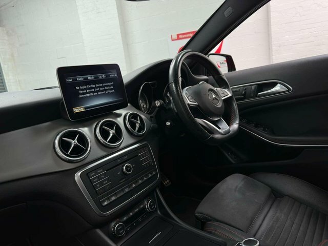 Mercedes-Benz GLA Class 220D 4Matic Amg Line Black #32