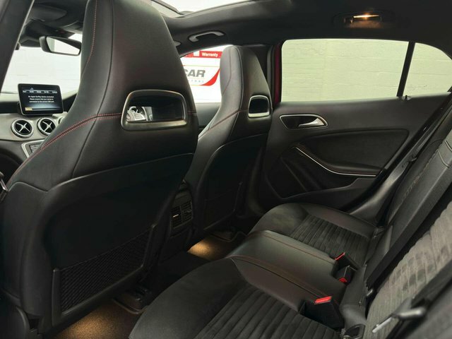 Mercedes-Benz GLA Class 220D 4Matic Amg Line Black #26