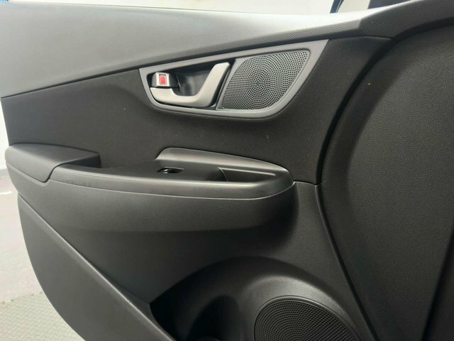 Hyundai Kona Premium Black #34
