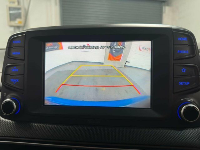 Hyundai Kona Premium Black #16