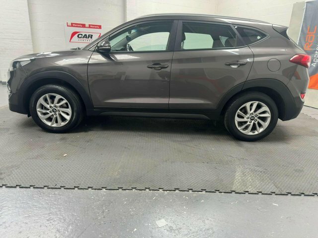 Hyundai Tucson 1.6 Gdi Blue Drive Se Nav Suv Eu Grey #3